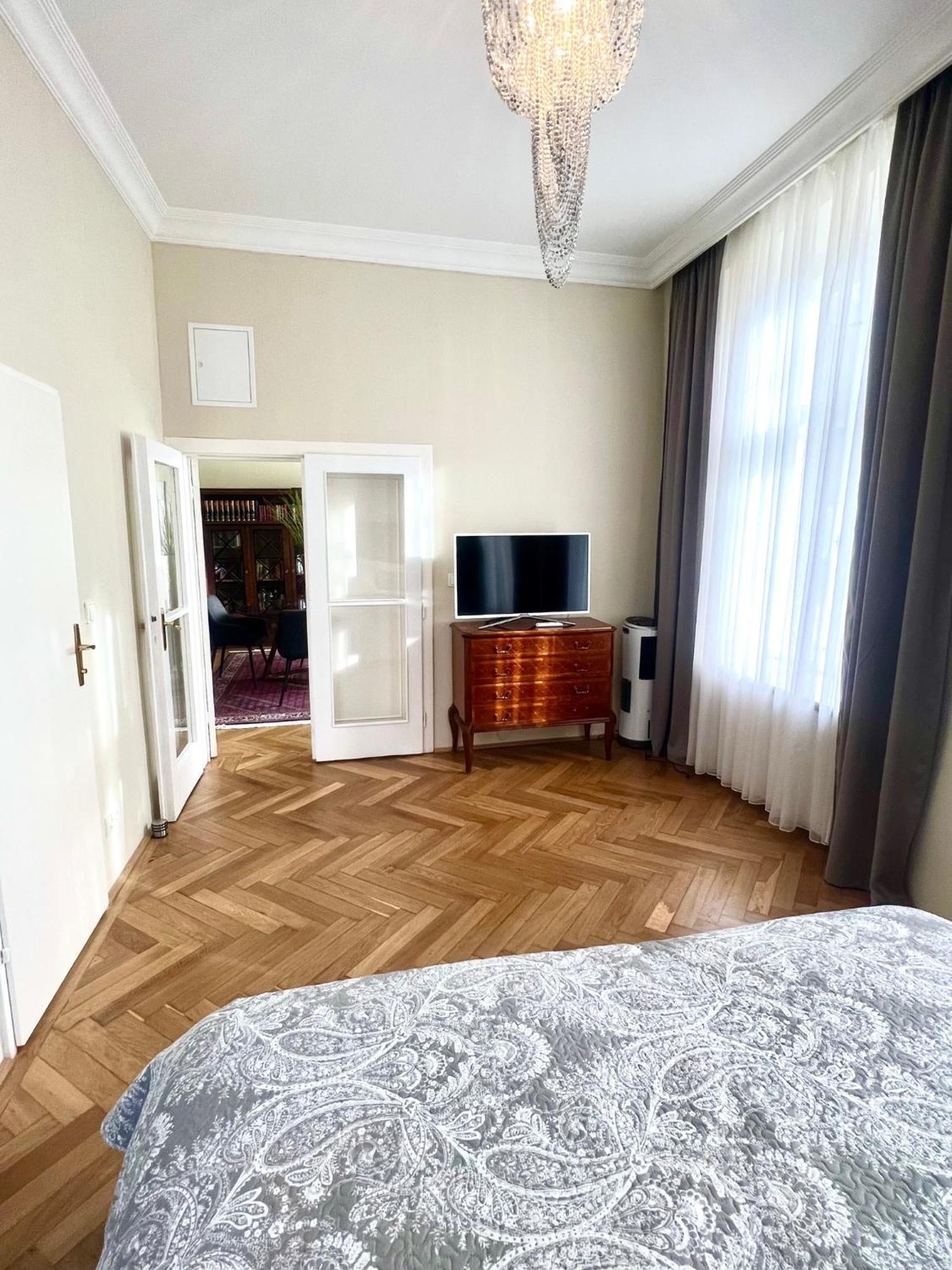Wienerwald Residenz Baden Dış mekan fotoğraf