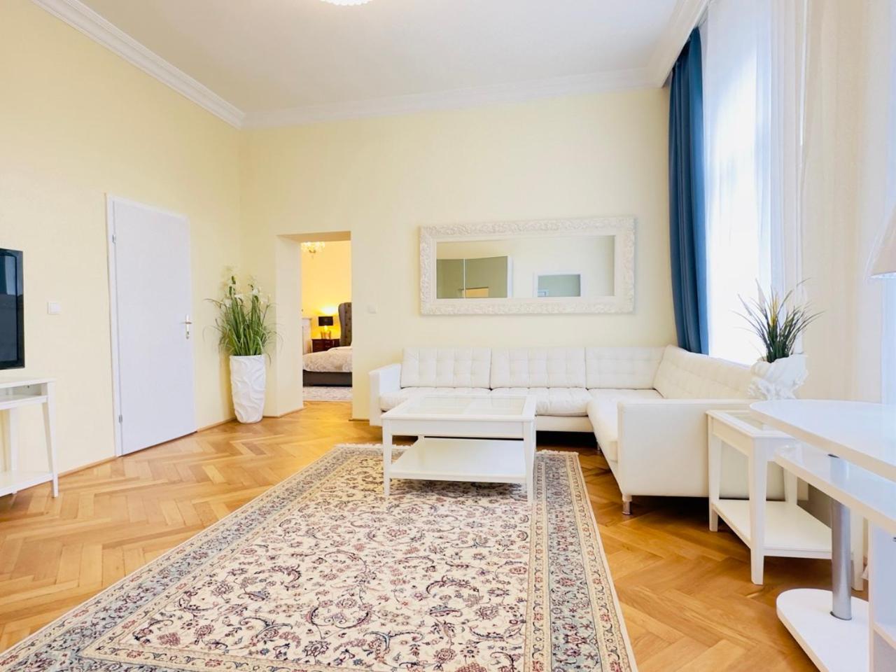 Wienerwald Residenz Baden Dış mekan fotoğraf